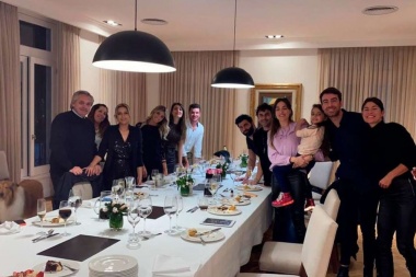 Traverso admitió "impacto político" de la foto pero cuestionó a la oposición por falta de "estatura ética"