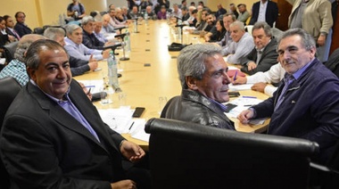 Reapertura de paritarias, el reclamo unificado de la CGT a Mauricio Macri