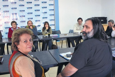 Puja salarial: docentes no aceptaron el 15 % de suba sin cláusula gatillo