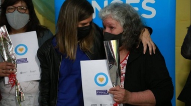 Raverta entregó las primeras jubilaciones por tareas de cuidado en Junín