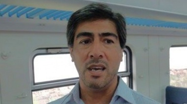 Farías opinió que la economía "decide el voto de la gente" y genera "la grieta"