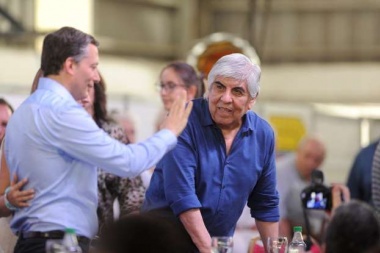 Moyano pide que Massa y los gobernadores del PJ se sumen a la fórmula FF