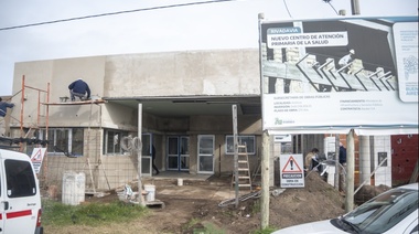Juanci Martínez recorrió la obra del nuevo Centro de Salud de América