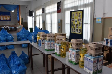 Provincia anunció aumento en programas sociales y reclamó a nación por alimentos