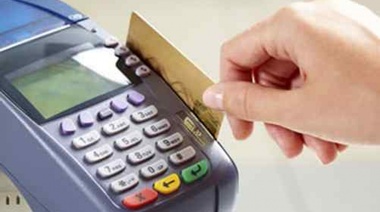 Destacan subas de las ventas con tarjetas de débito y crédito durante enero