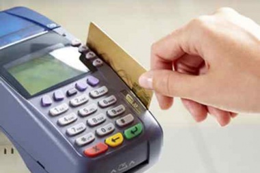 Destacan subas de las ventas con tarjetas de débito y crédito durante enero