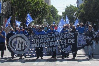 Municipales no se bajan del reclamo por asignaciones familiares
