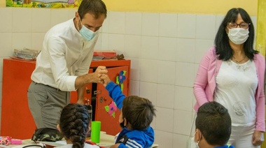"Acá no hay grietas, la educación es lo más importante", dijo Petrecca ante un nuevo ciclo lectivo