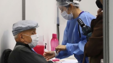 Arrancan con la tercera dosis en la Provincia para mayores de 50 años
