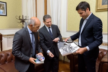 El Embajador de Francia visitó la Cámara de Diputados y se reunió con autoridades