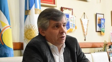 Britos confirmó encuentro con profesionales de salud para destrabar conflicto