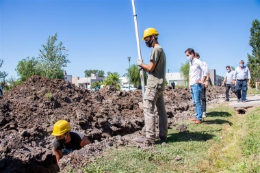 Comenzaron las obras de cloaca que beneficiarán a unas cien familias de Junín