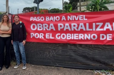 Señalizan parálisis en la obra del Paso Bajo a Nivel y y apuntan a nación