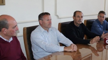 Stadnik admitió que Casares está en un marco de inundación