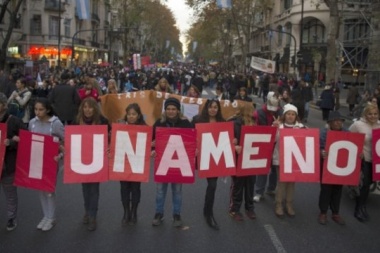 Mujeres de todo el país marchan y paran en reclamo de reivindicaciones