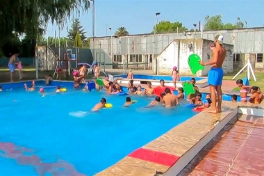 Sierra acusó al municipio de recortar en transporte de escuelas de verano
