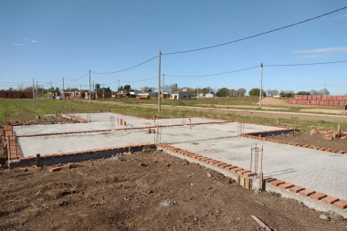 Comenzó la construcción de 52 viviendas en Alberti