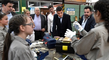 Con eje en educación, Massa destrozó a Macri por su fracaso de modelo de país