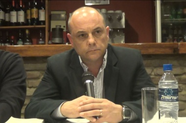 Tejedor: Gianini quiere saber cómo Sala gastó el fondo educativo 2017