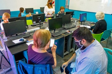 Continúan habilitados puntos digitales para vecinos que no fueron censados