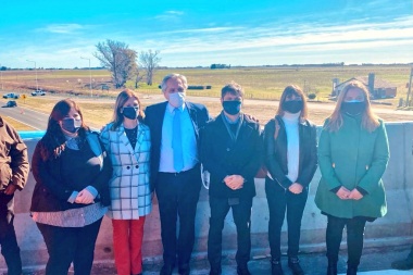 Legisladores del FdT de la cuarta celebraron en las redes la obra de la autopista