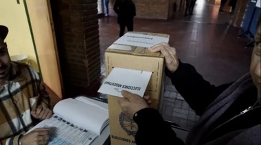 Más de 530.000 vecinos en la cuarta ya votan para presidente