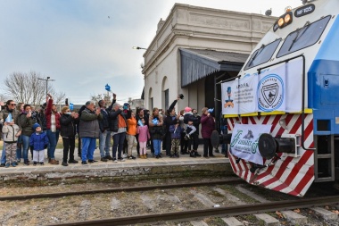 "Estamos siendo testigos de la recuperación ferroviaria", dijo Arata