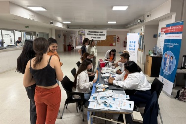 OSFATUN y ATUNNOBA llevaron adelante una campaña de prevención de patologías clínicas entre la comunidad universitaria de la UNNOBA