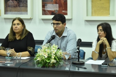 Mittelbach abrió las sesiones ordinarias con un mensaje "antigrieta"