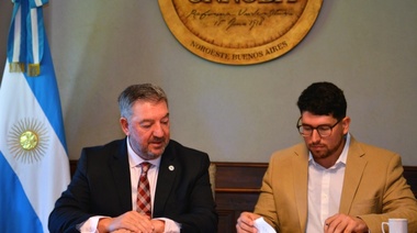 Mittelbach firmó con la Unnoba convenio para dictado de cursos en Ameghino
