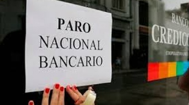 Puja salarial: Los bancarios inician dos días de paro y podría faltar dinero