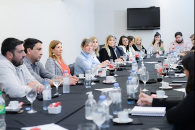 Con la cuarta presente, Álvarez Rodríguez reunió a concejales FdT