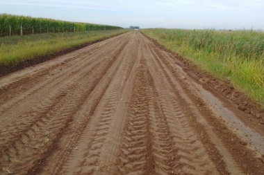 La sequía afecta los trabajos en los caminos rurales de 9 de Julio