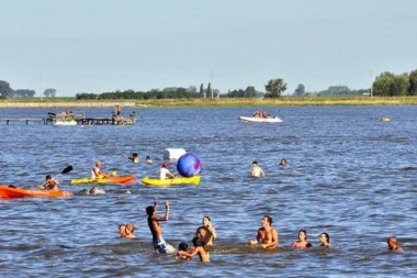 Unas 32 mil personas visitaron la Laguna de Gómez en el fin de semana largo en Junín