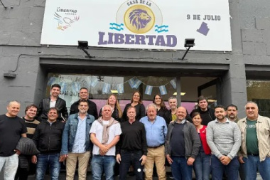LLA reunió a coordinadores de la cuarta para organizar la campaña