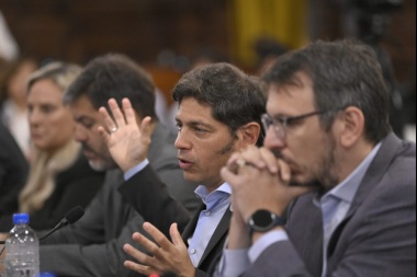 Con firmas por la cuarta, PBA convenió con municipios la compra de bienes de capital
