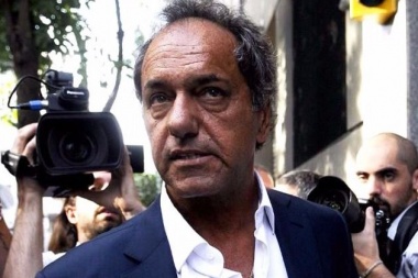 La defensa de Scioli presentó un escrito para tratar de frenar inhibición de bienes