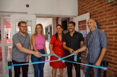 Con Carlos Bianco se inauguró nueva aula universitaria Punto Digital Alberti