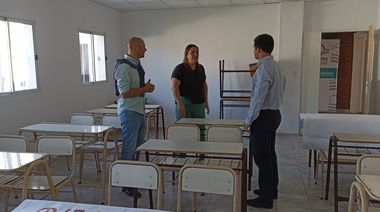 Lago recorrió la nueva aula de Punto digital Alberti