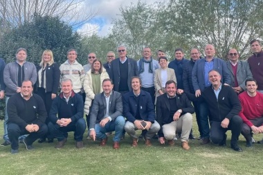 Intendentes radicales cuestionaron al Gobierno por “avasallar la autonomía”