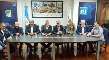 Solá y Daer se sumaron a la conducción del PJ que busca acordar con Cristina