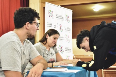 Ameghino invertirá 15 millones de pesos en becas terciarias y universitarias