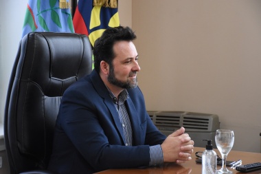 Intiman al gobierno de Chacabuco a completar el pago de los aguinaldos