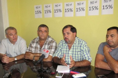 Acusan a Petrecca de "mentiroso, soberbio y arrogante"