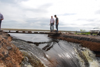 Concejal de Rivadavia acusó a La Pampa de querer convertirlos en su "desagûadero"