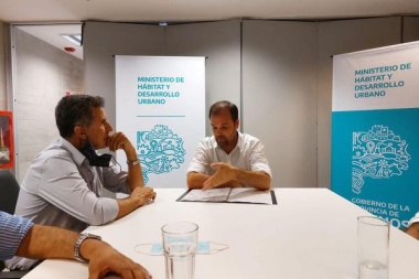 Reynoso gestionó en La Plata 80 nuevas viviendas para Rivadavia