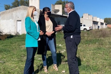 Con "indirectas" a Vidal, Magario estuvo en Bragado con Gatica recorriendo obras