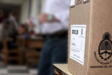 Intiman a una veintena de partidos a presentar fichas de afiliación