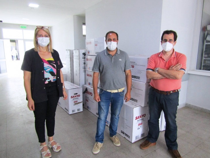 La coordinadora de infraestructura hospitalaria,Silvia Zambrini; el director asociado, Mario Scévola; y el director ejecutivo, Dr. Sebastián Meneses.