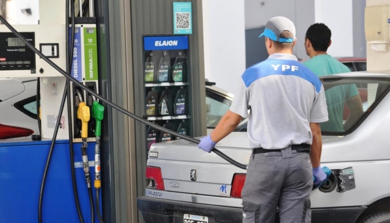 YPF anunció desde medianoche un aumento de 7,5% , en promedio, para combustibles y gasoil